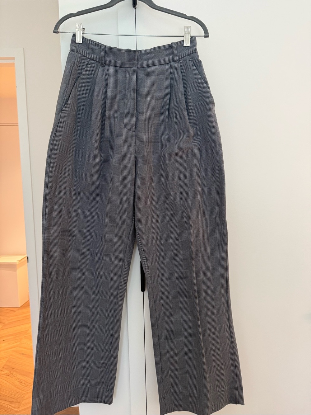 Curvy High-Waist Gray Plaid Wide-Leg Pants